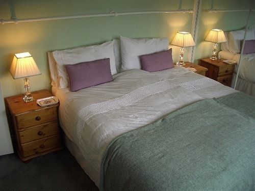 Dove Meadow Bed & Breakfast Denstone Exterior photo